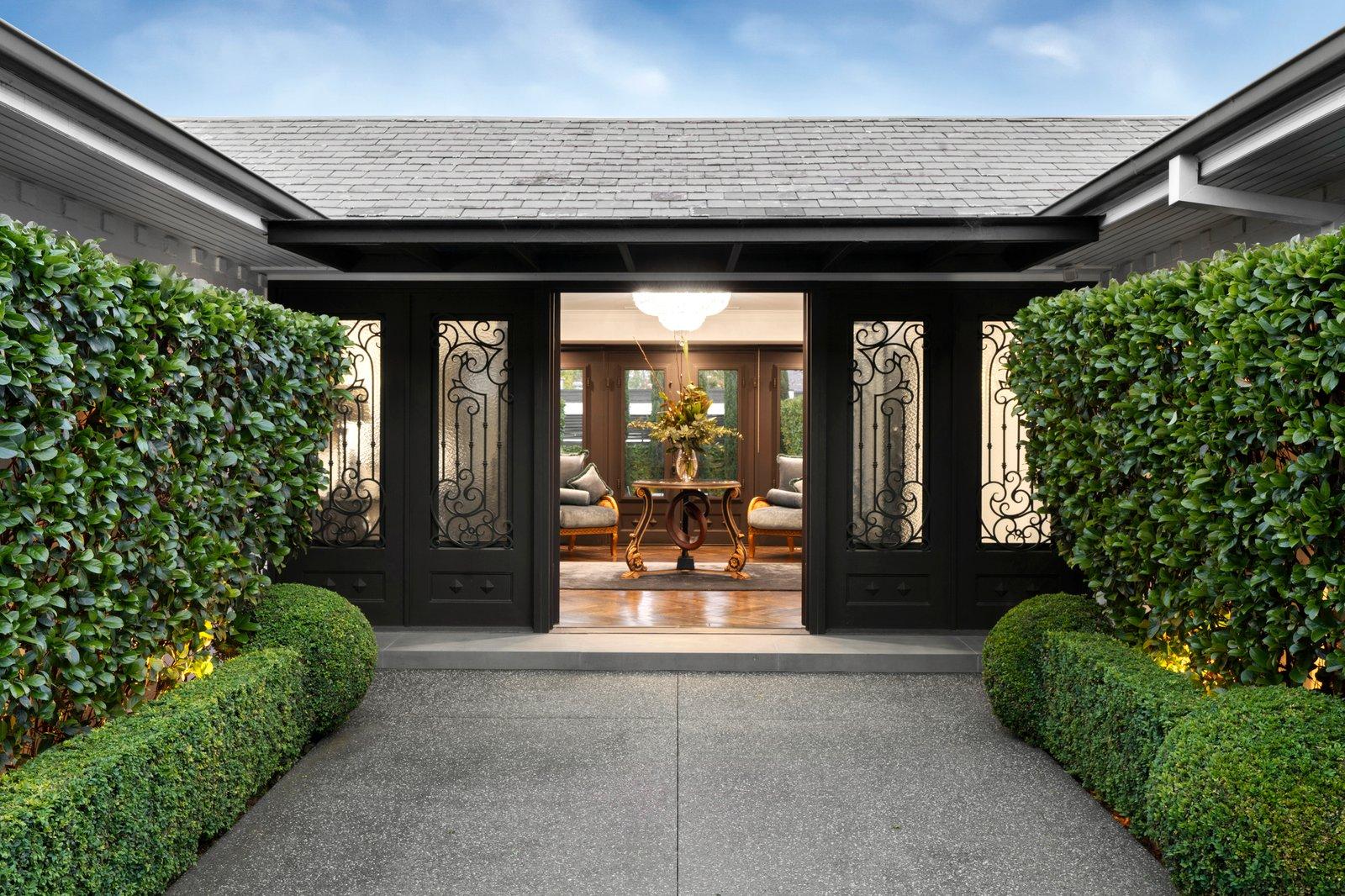 4 Teringa Place, Toorak, 3142