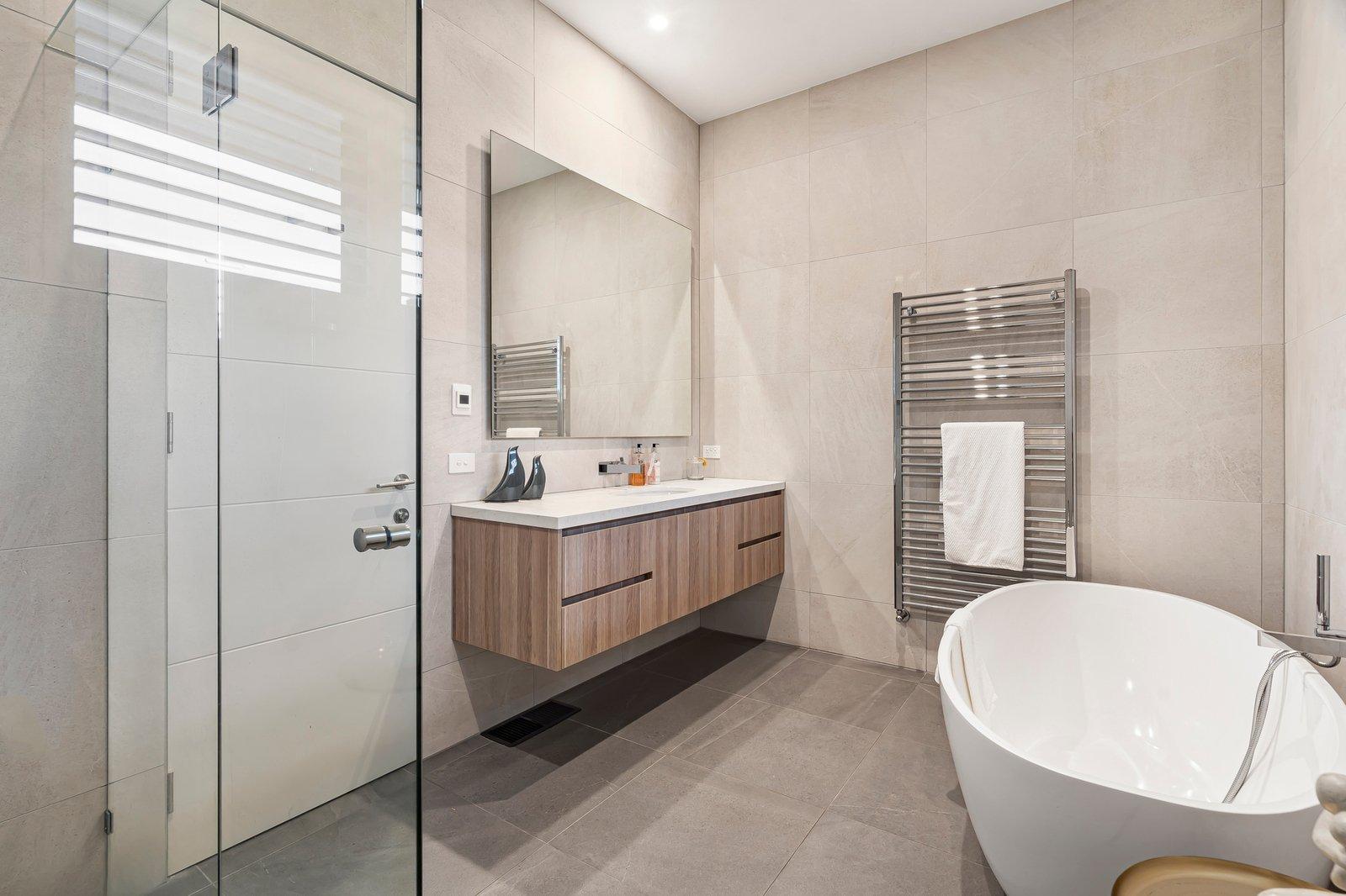 40-42 Balwyn Road, Canterbury, 3126