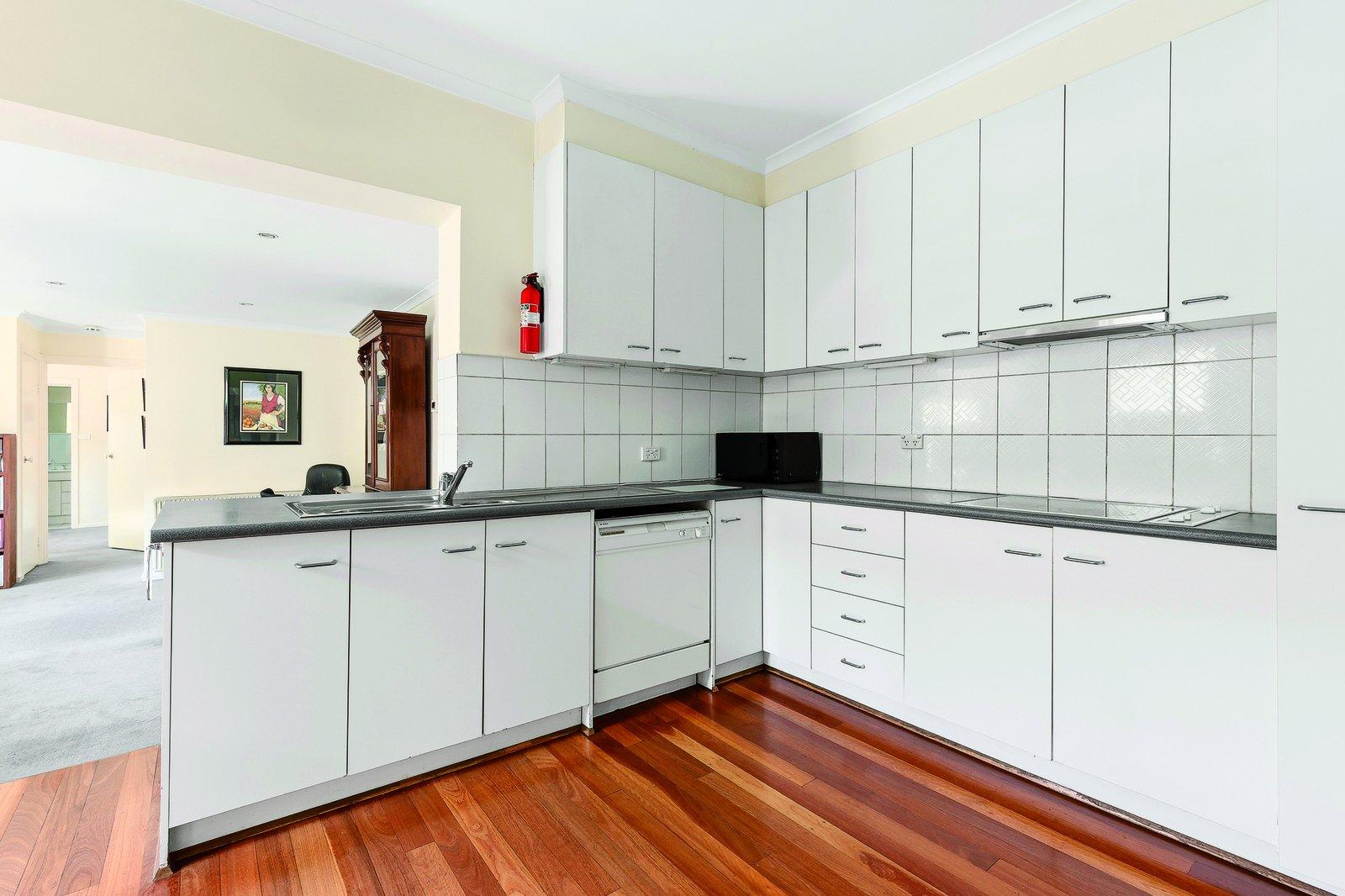 40 Ellerslie Place, Toorak, 3142