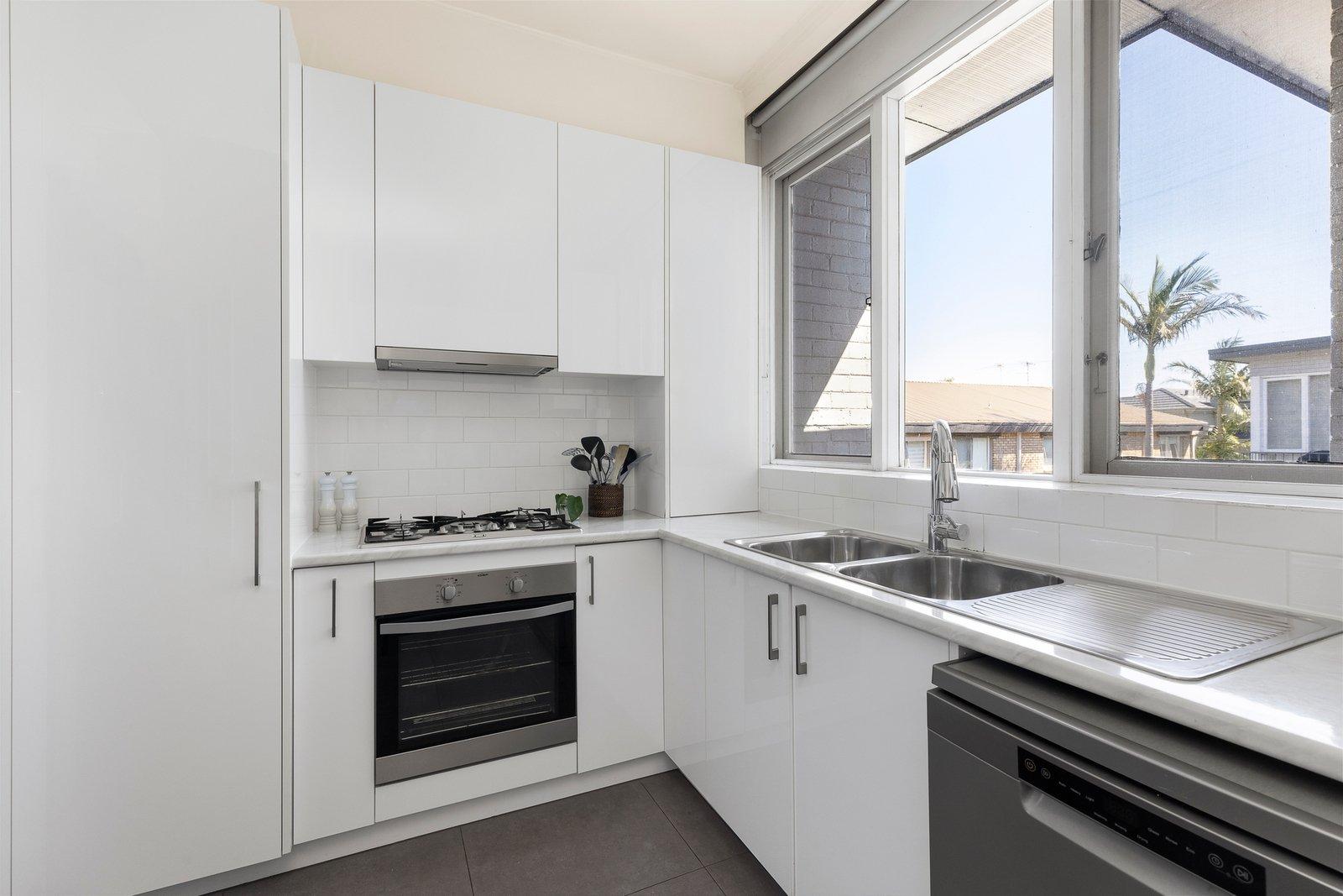 4/11 Kooyong Road, Caulfield North, 3161