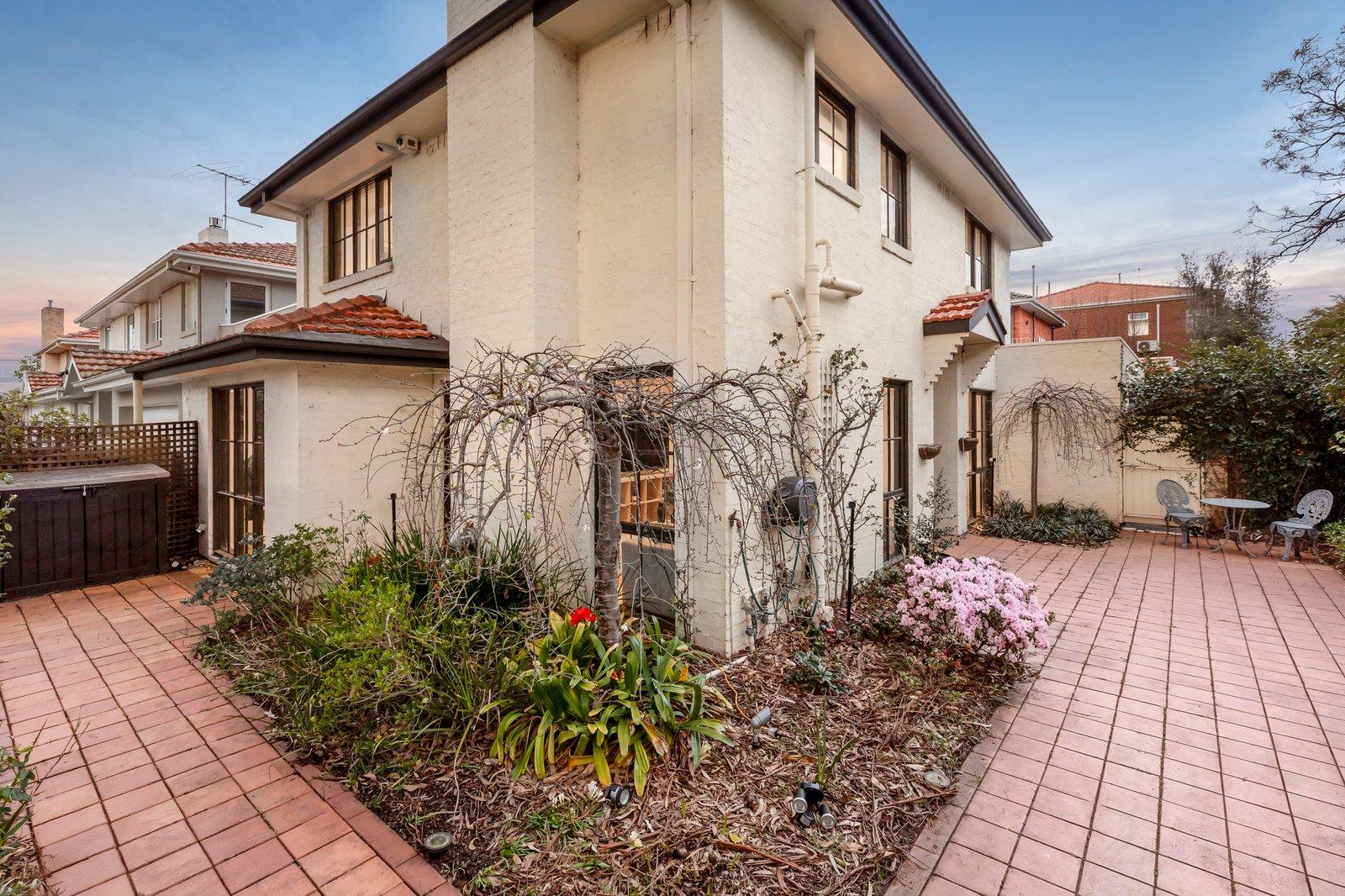 4/1488 Malvern Road, Glen Iris, 3146