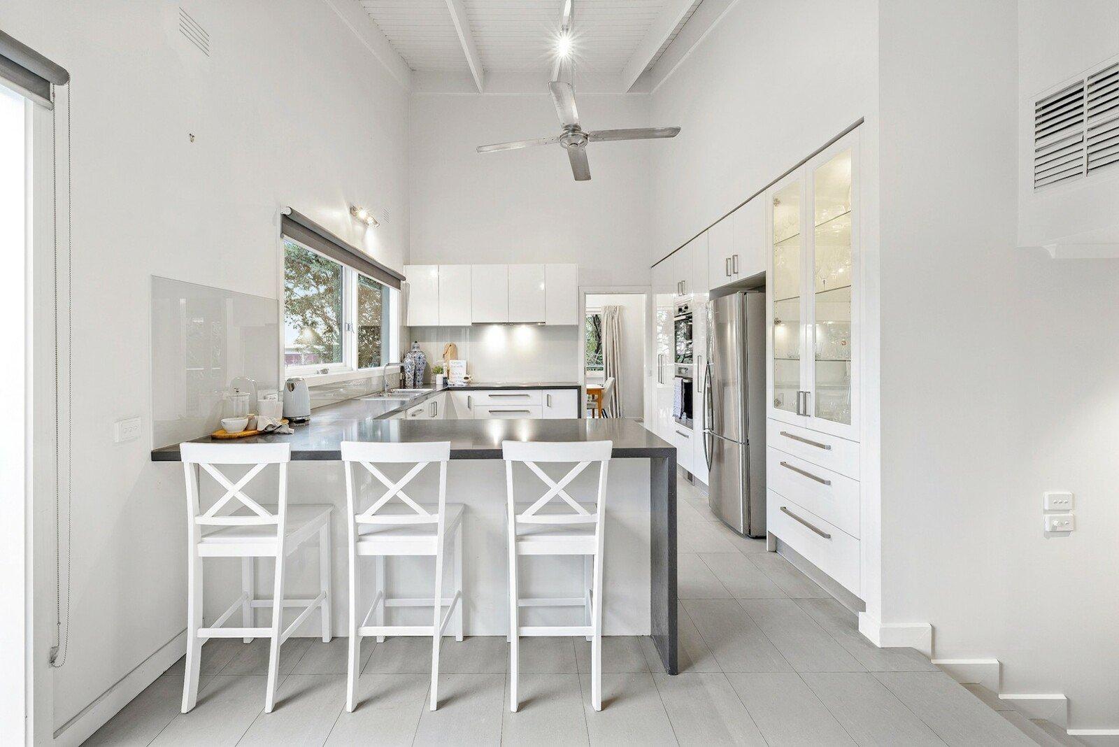 42 Wimborne Avenue, Mount Eliza, 3930