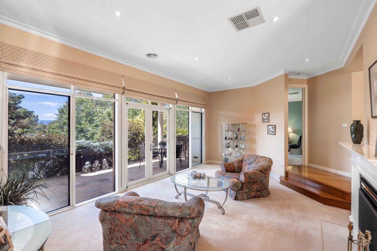 43 St John Circle, Chirnside Park, 3116