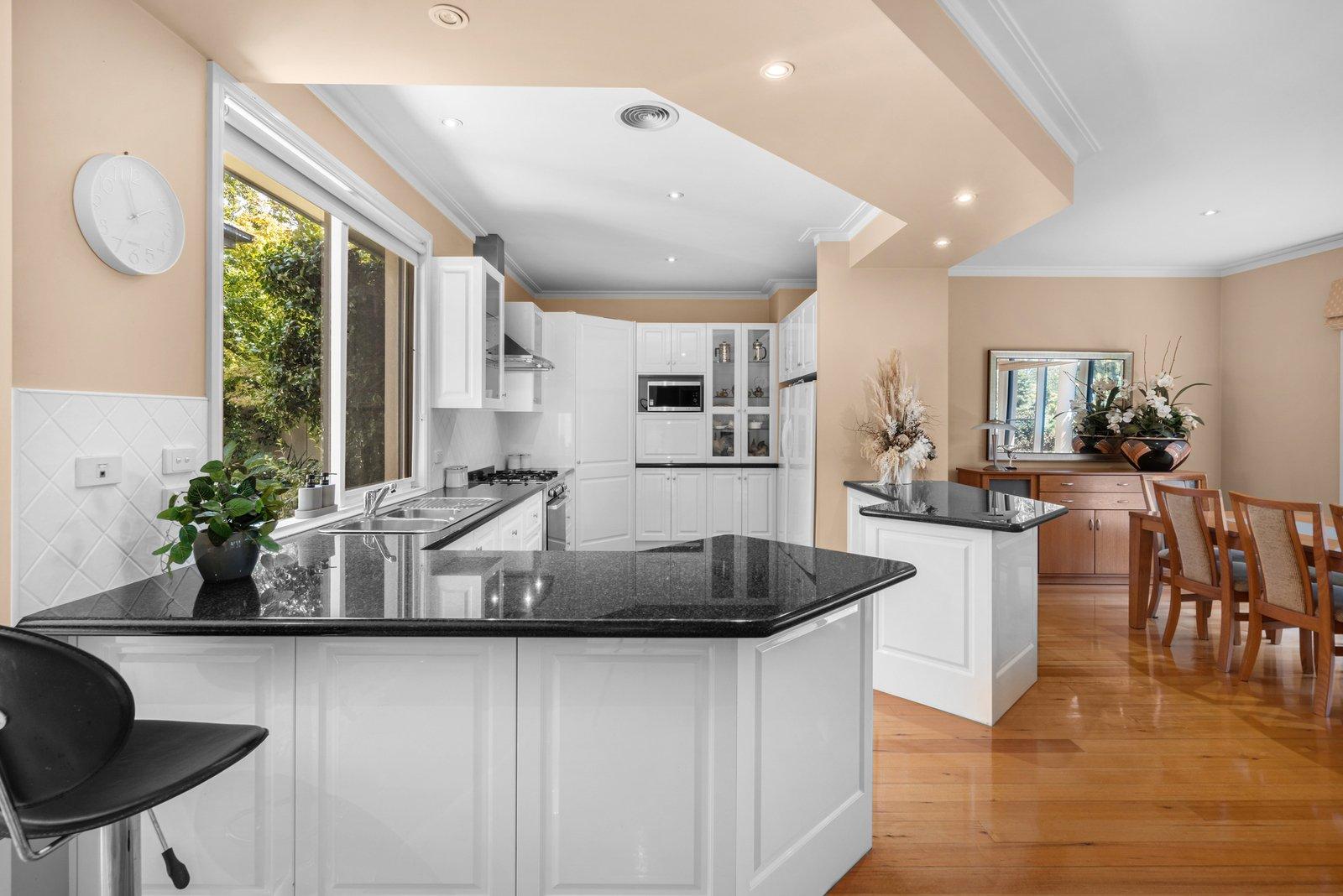 43 St John Circle, Chirnside Park, 3116