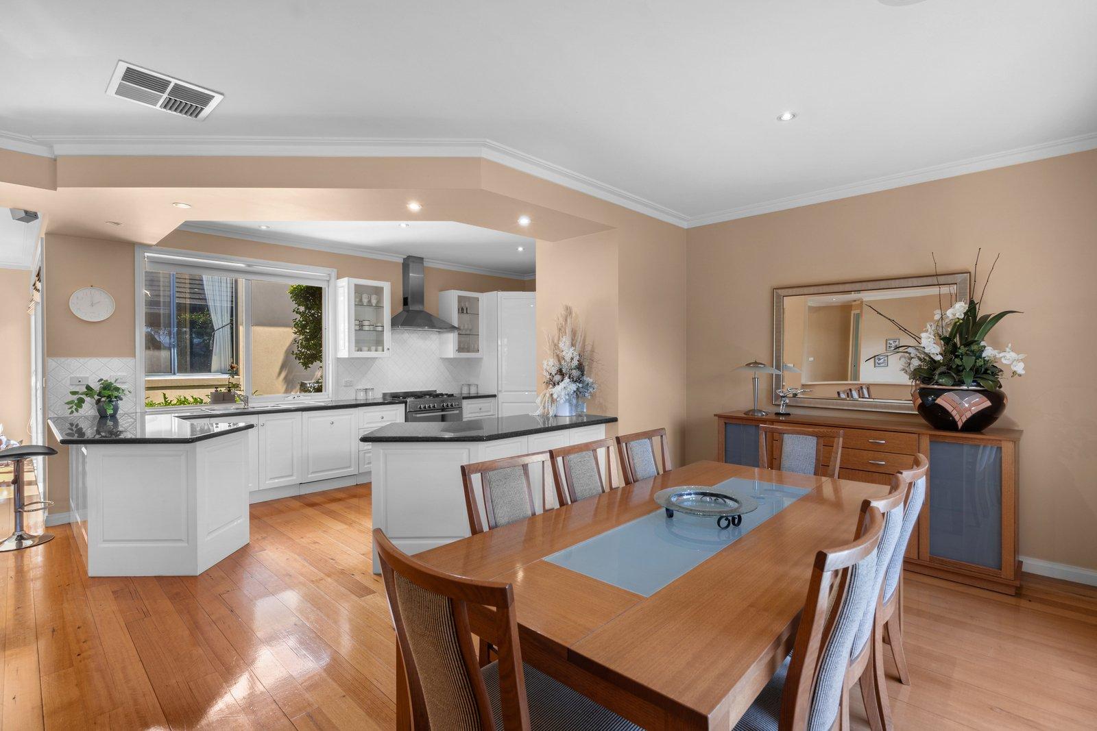 43 St John Circle, Chirnside Park, 3116