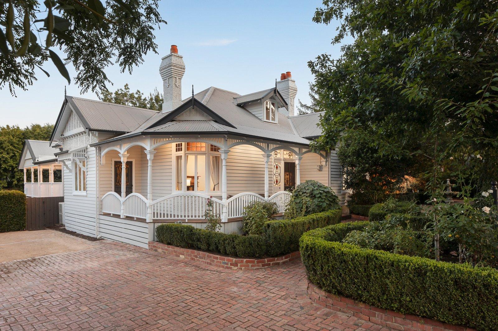 5 Essex Road, Surrey Hills, 3127