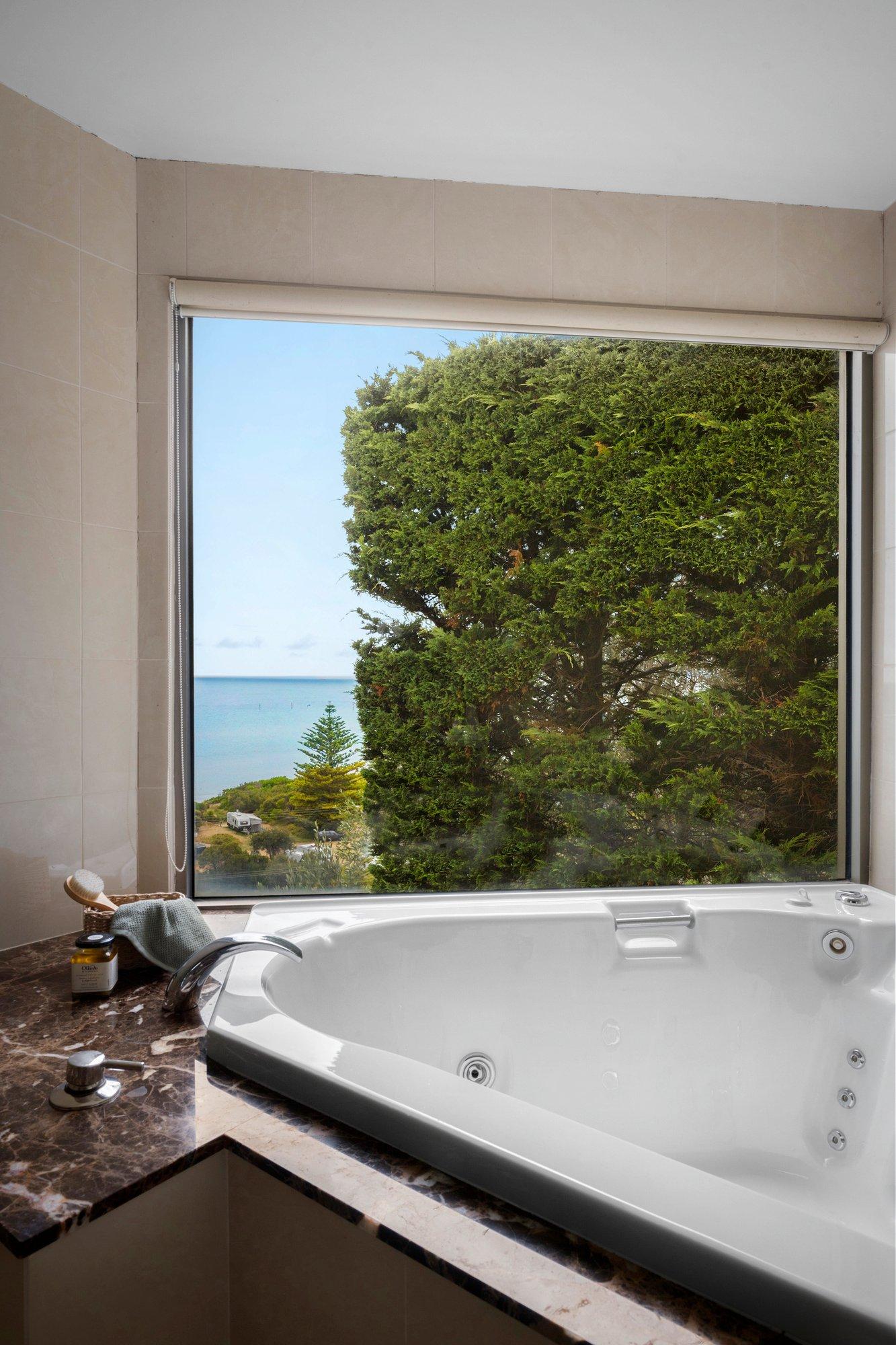 6 Minnimurra Road, Rye, 3941