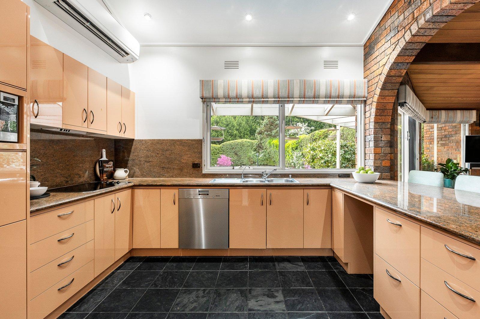 7 Elliot Close, Donvale, 3111