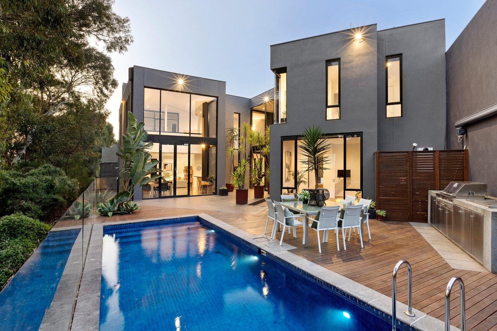 7 Zoe Circuit, Northcote, 3070