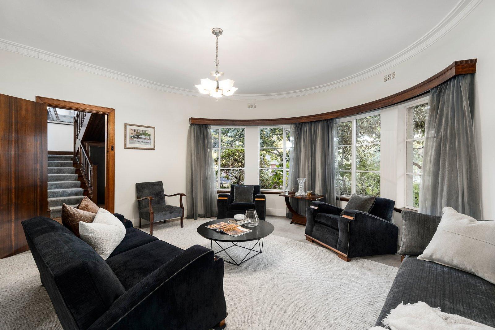 87 Victoria Crescent, Mont Albert, 3127