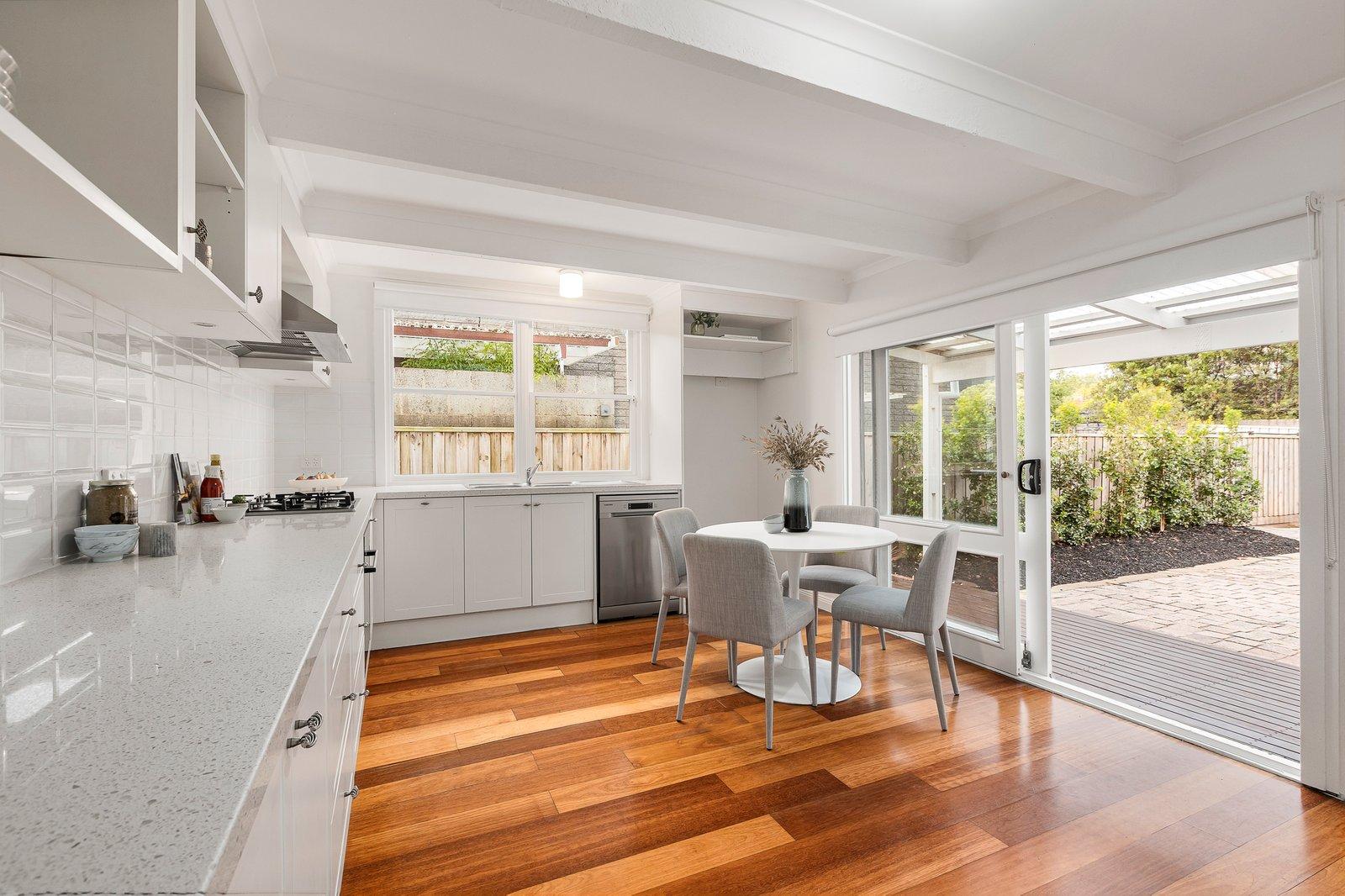 9 Ermington Place, Kew, 3101