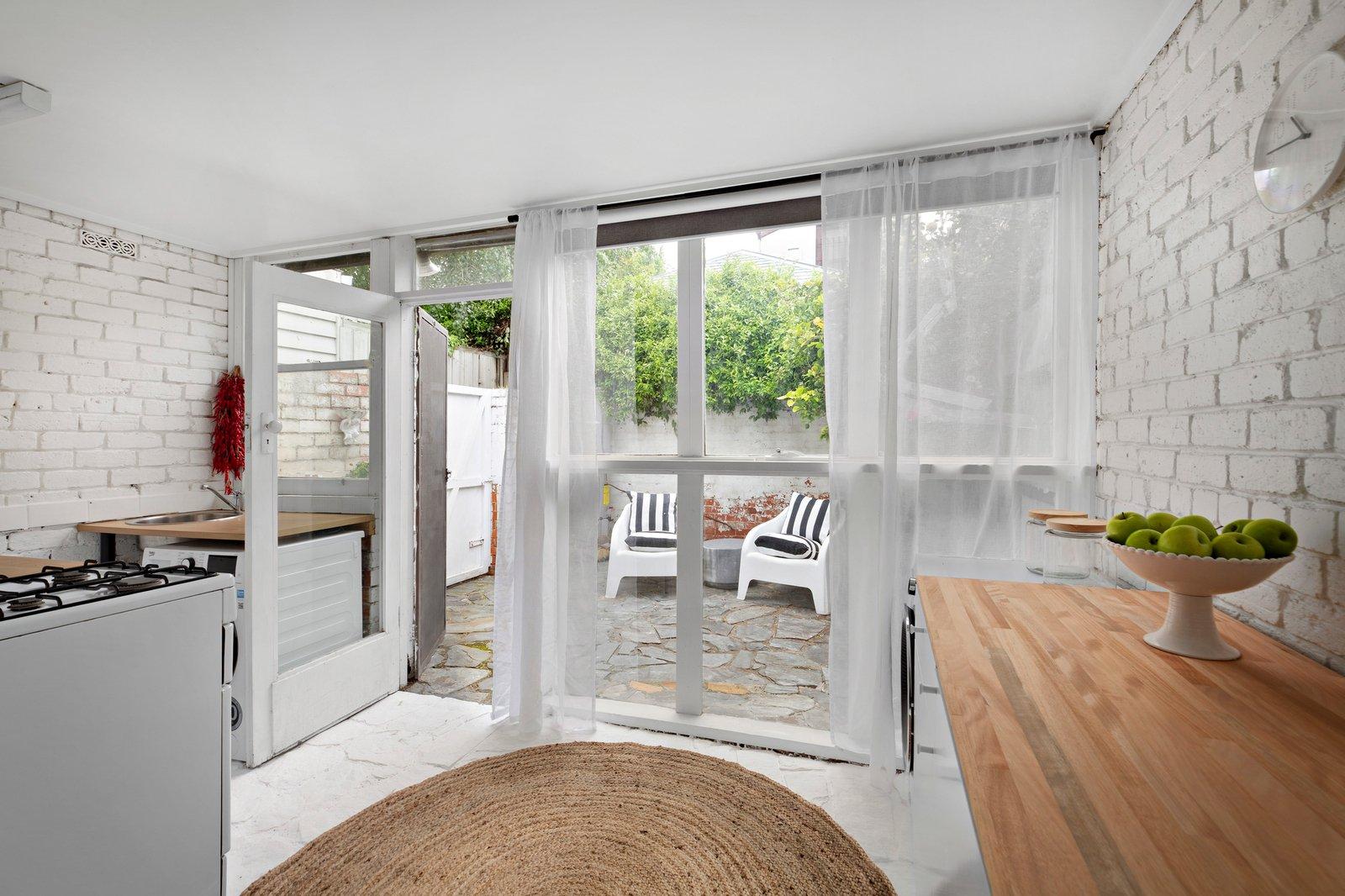 9 Young Street, Albert Park, 3206