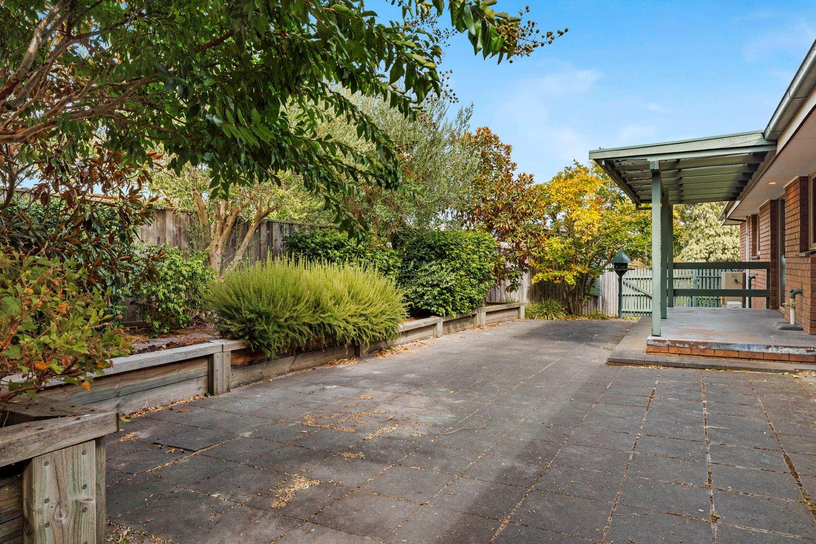 1 St James Crescent, Mount Eliza, 3930