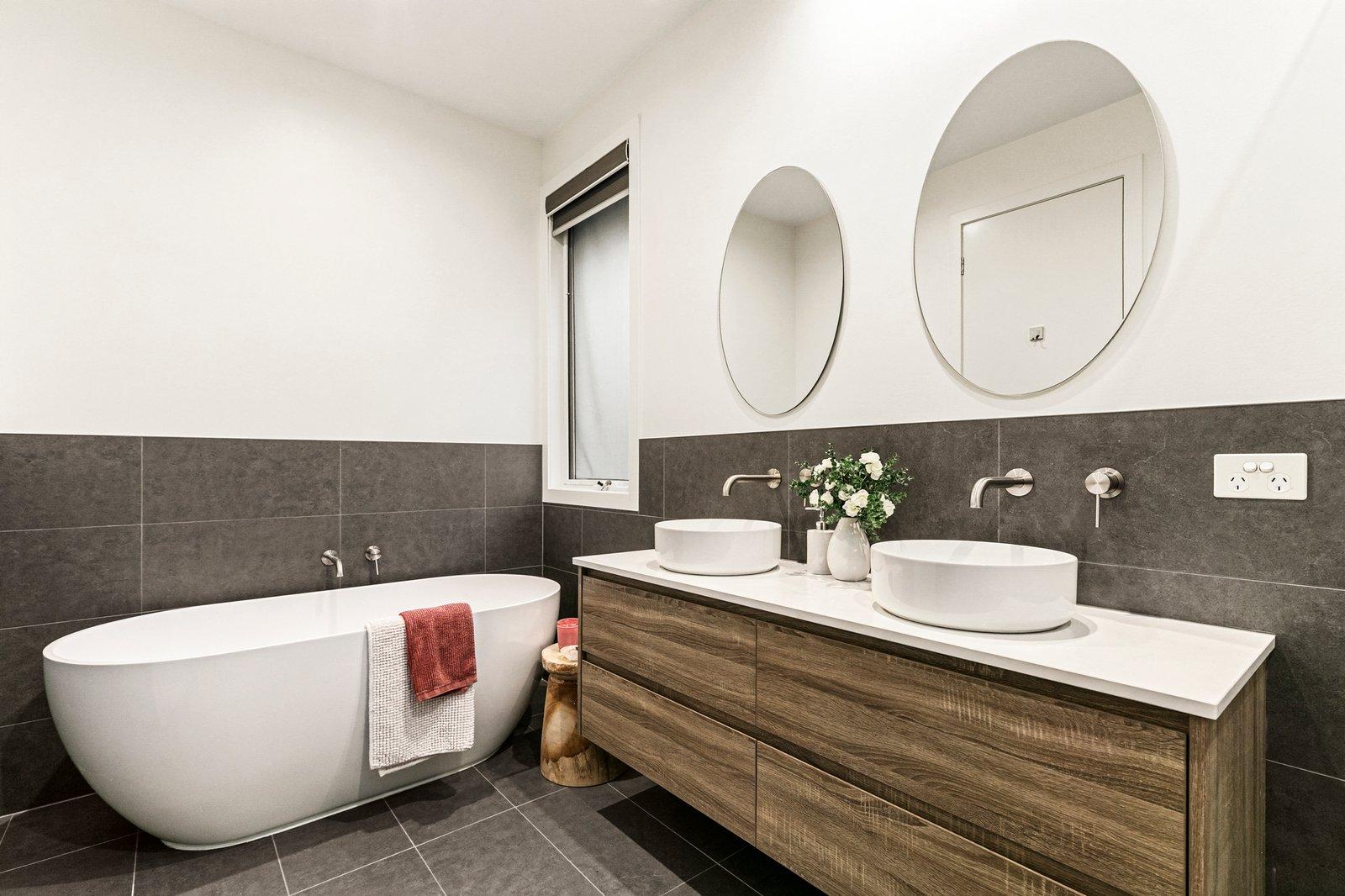 1 Wisteria Way, Warranwood, 3134