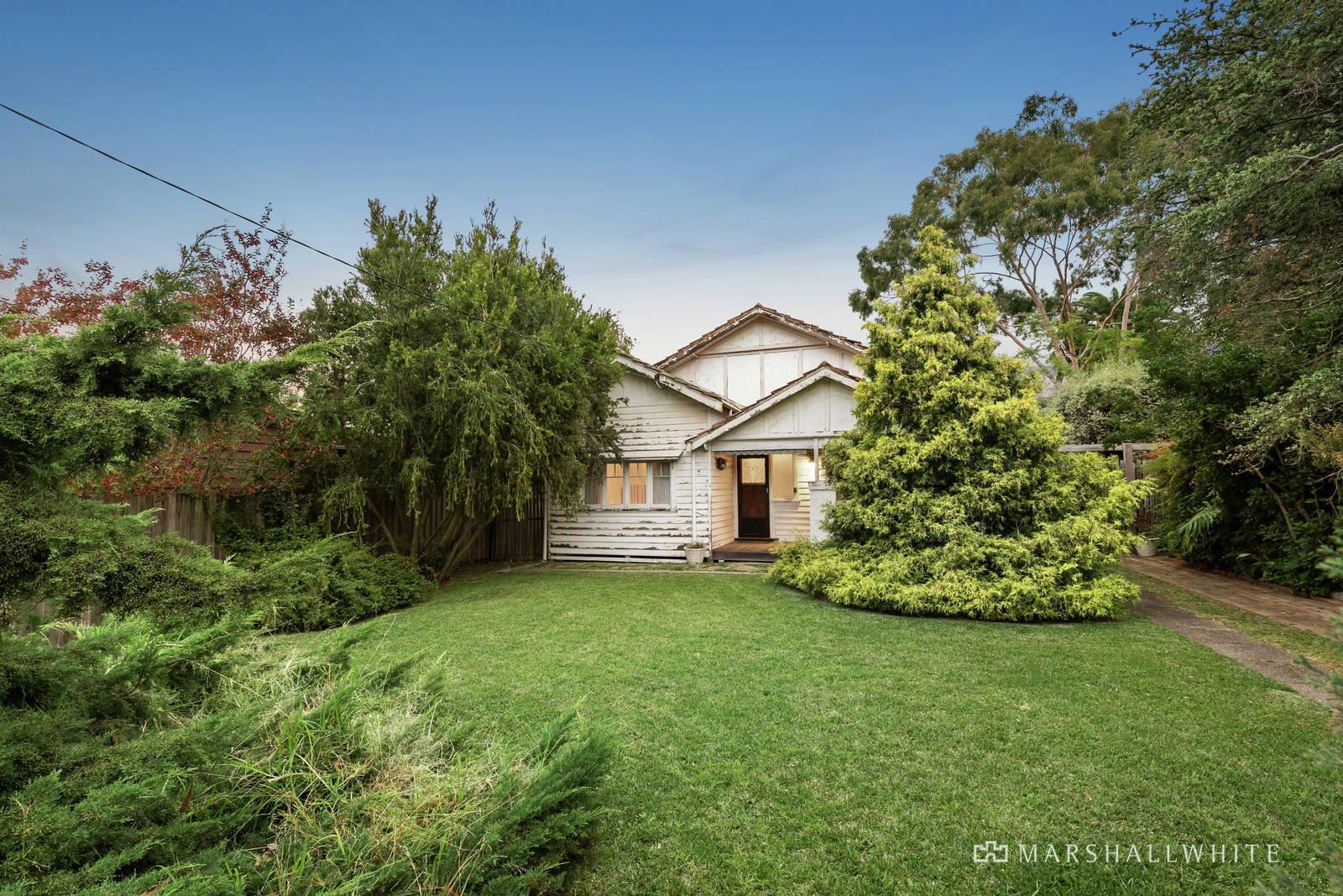 10 Young Street, Glen Iris, 3146