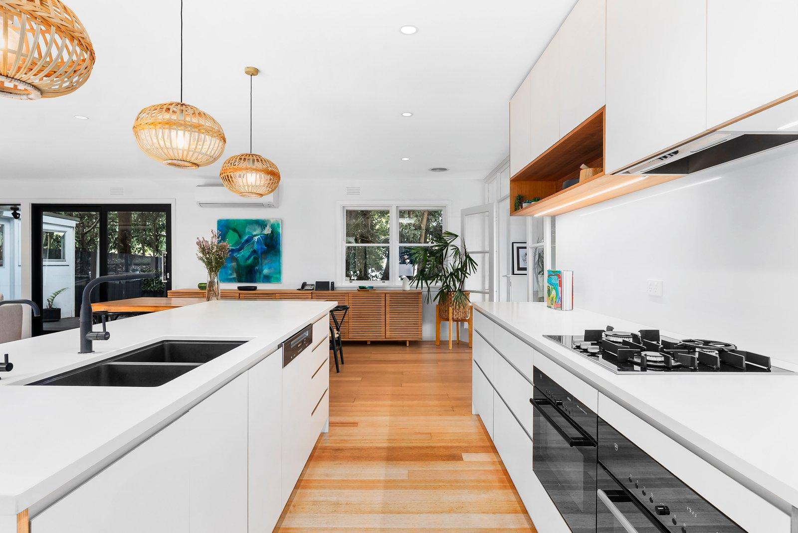 10 Beauview Parade, Ivanhoe East, 3079