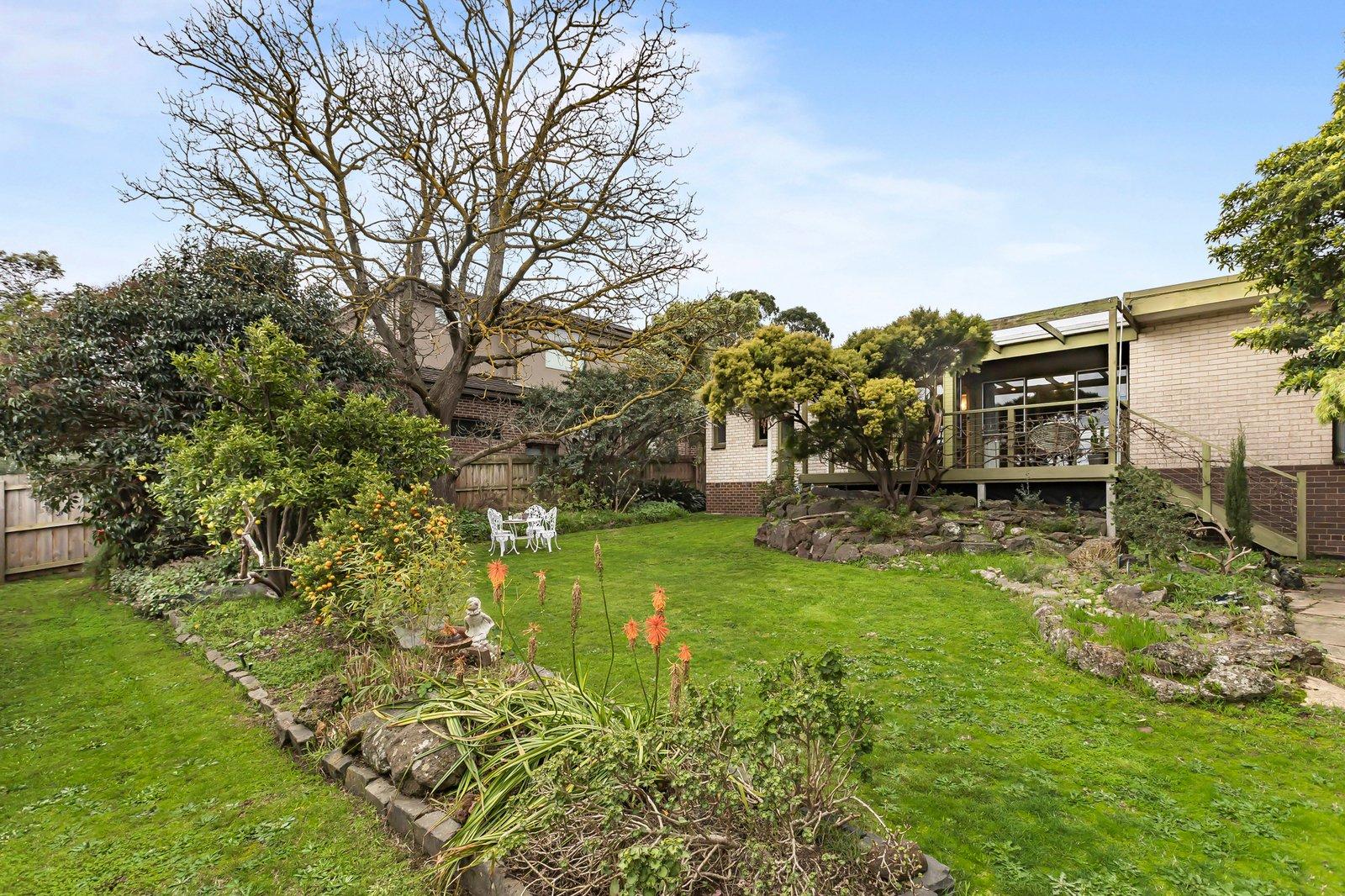 10 Feathertop Avenue, Templestowe Lower, 3107