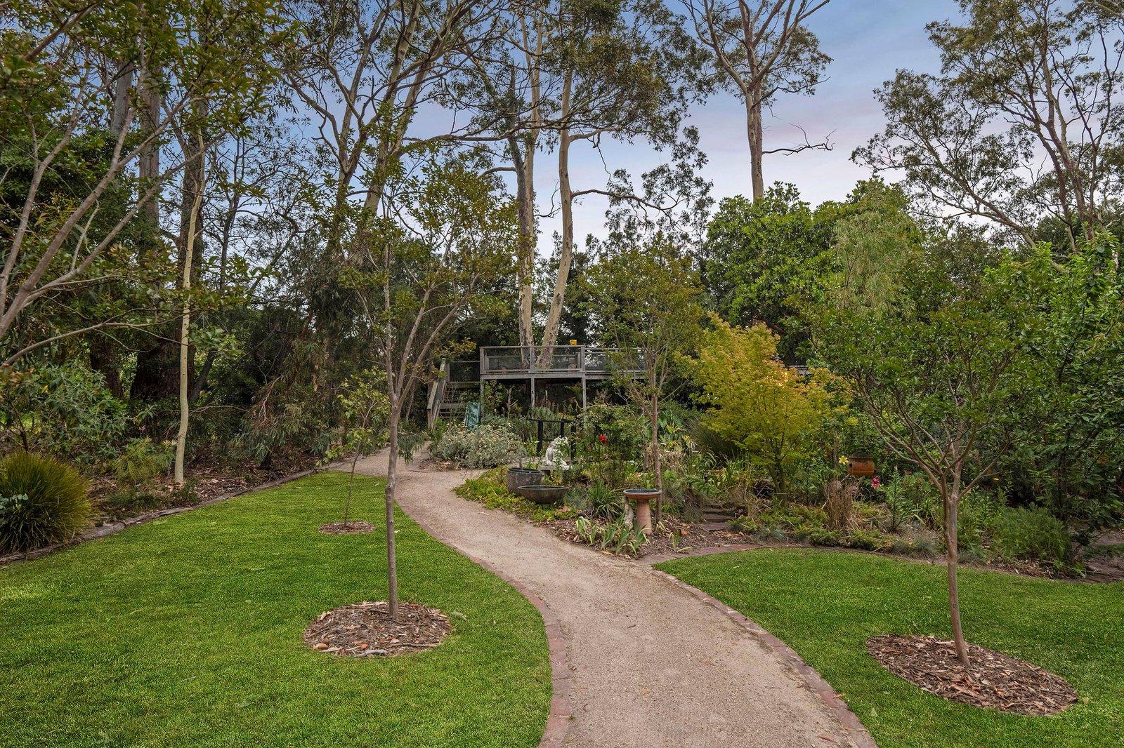 11 Bareena Drive, Mount Eliza, 3930