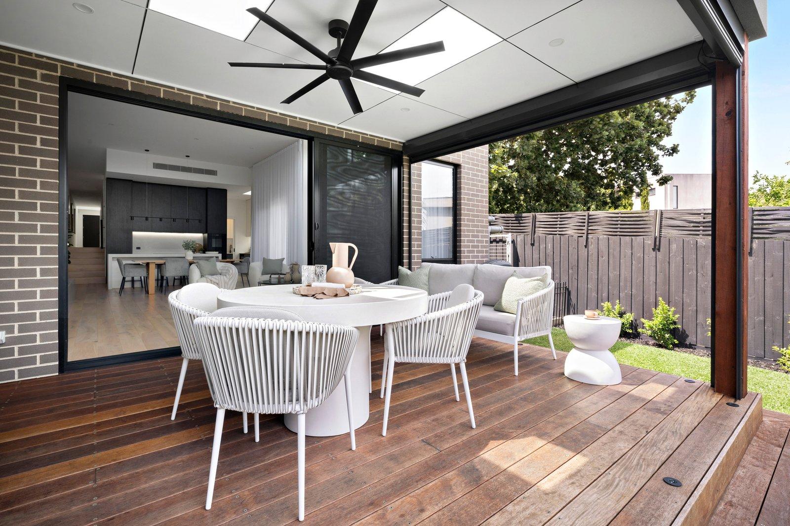 1/1 McComb Boulevard, Frankston South, 3199