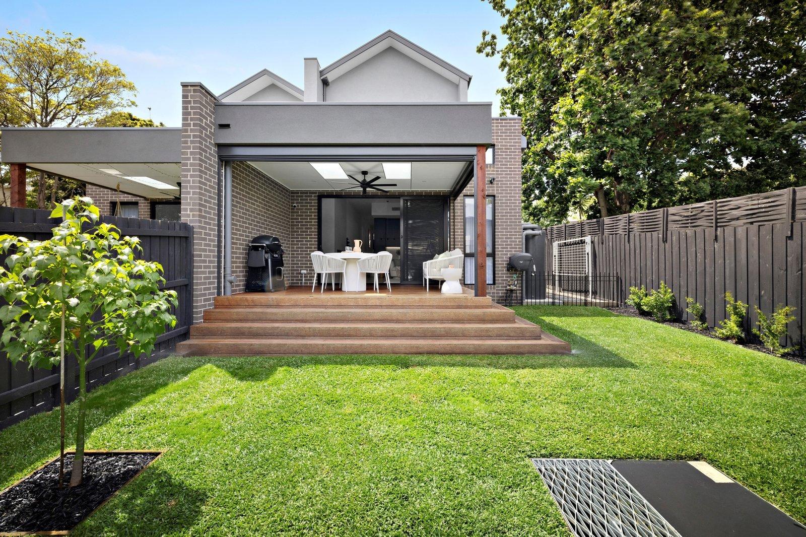 1/1 McComb Boulevard, Frankston South, 3199