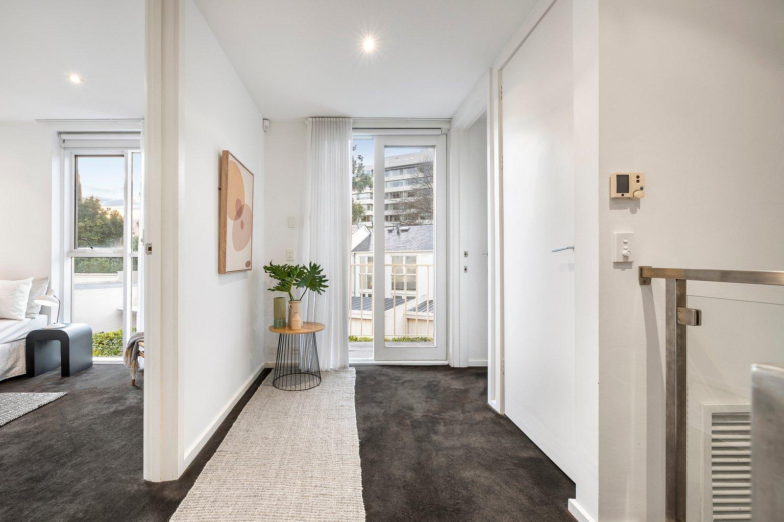 11 Myoora Road, Toorak, 3142