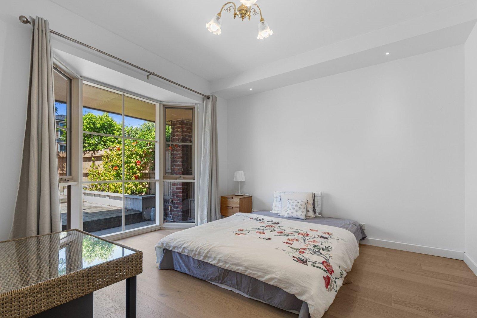 1/11 Freeman Street, Balwyn, Vic