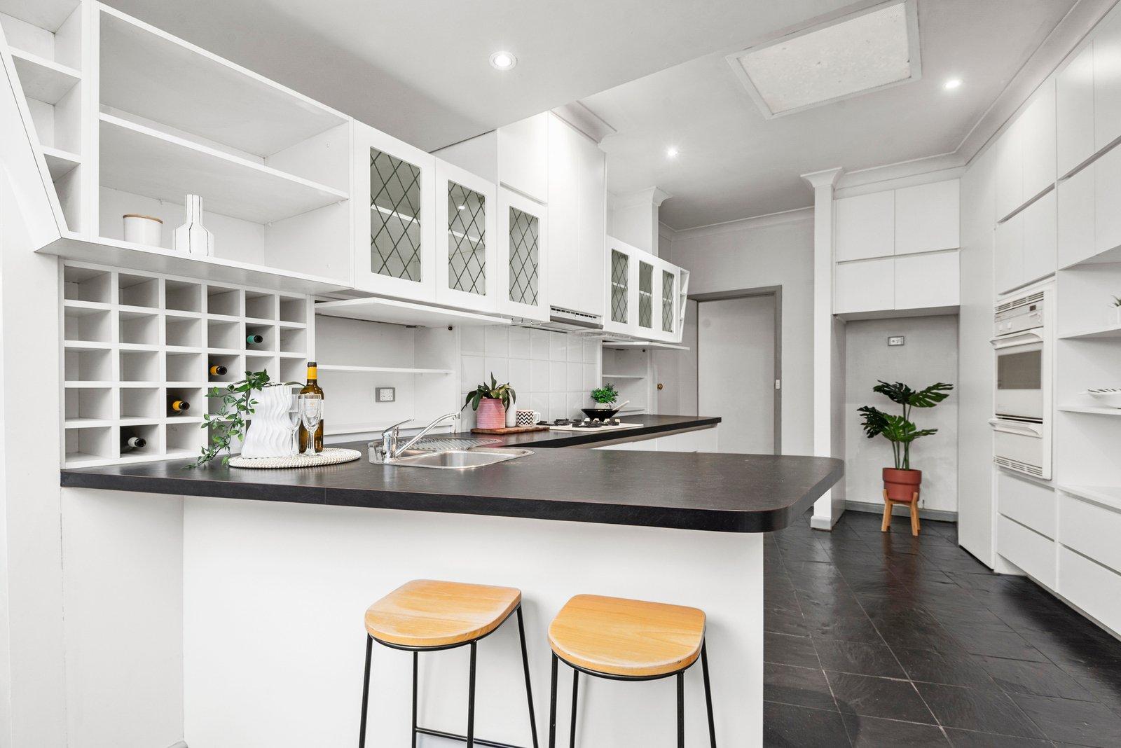 1/110 Belmore Road, Balwyn, 3103