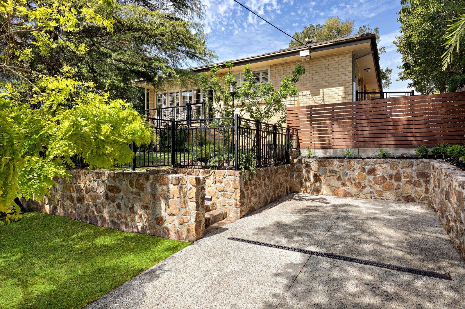 1/18 Bruarong Crescent, Frankston South, 3199