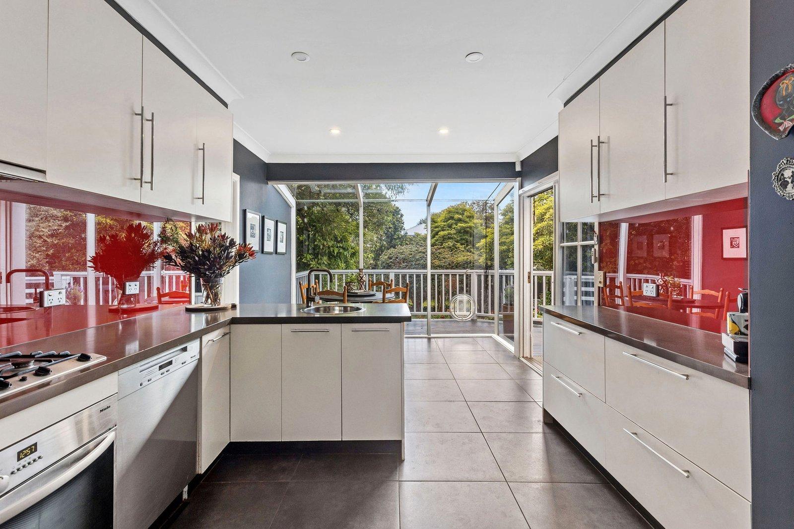 12 Warringa Road, Frankston, 3199