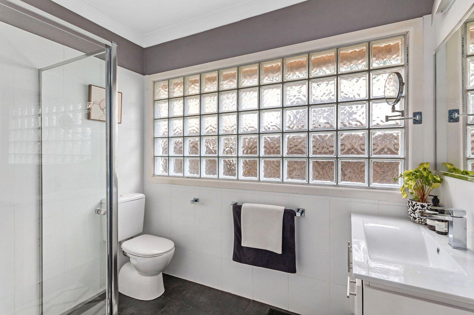 12 Warringa Road, Frankston, 3199