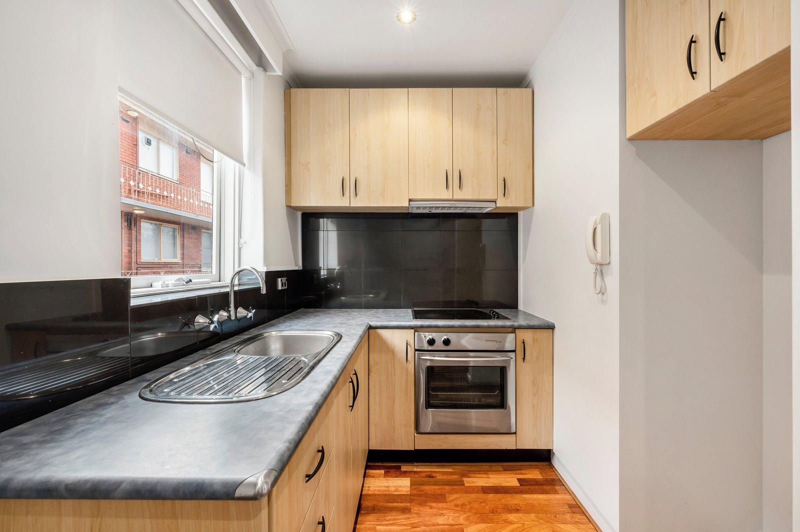 12/13 Crimea Street, St Kilda, 3182