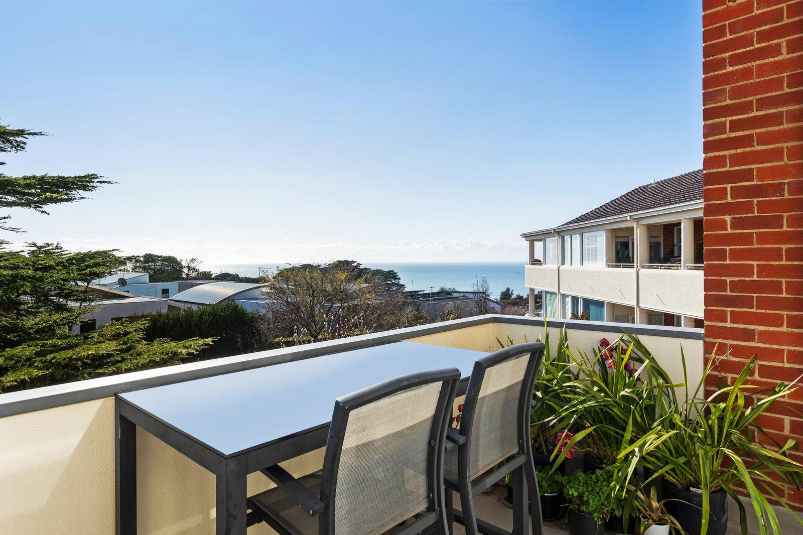 12/5 Tanti Avenue, Mornington, 3931