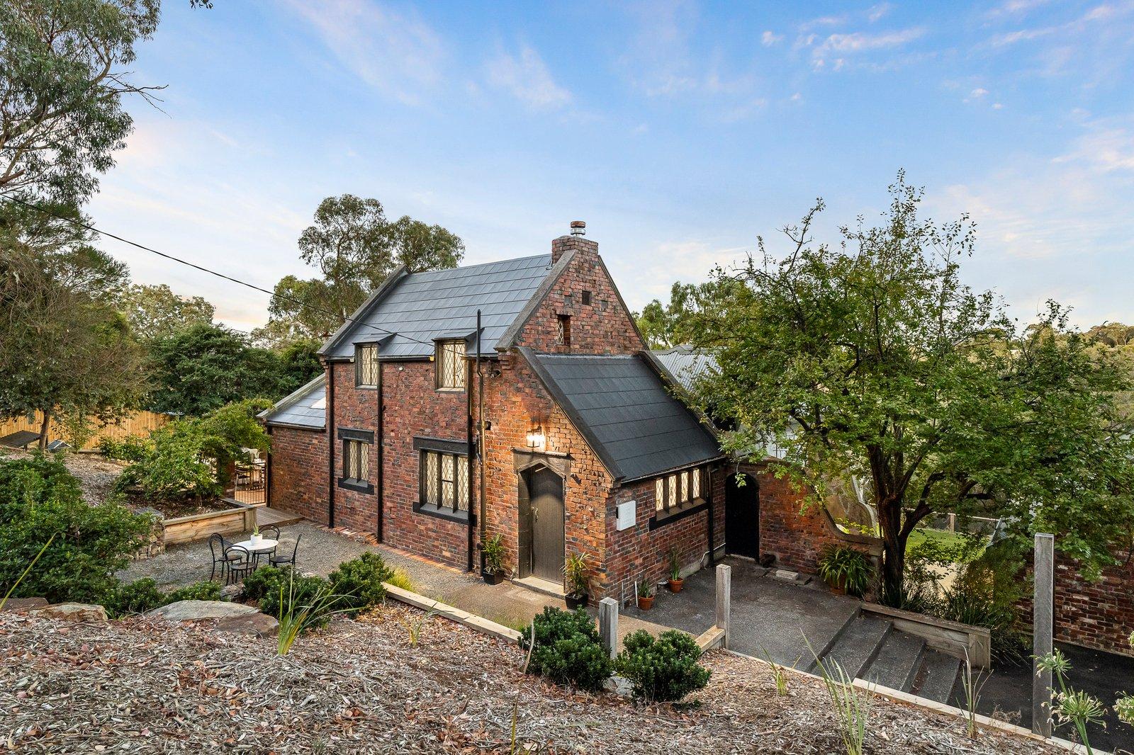 14-16 Grandview Road, Warrandyte, 3113