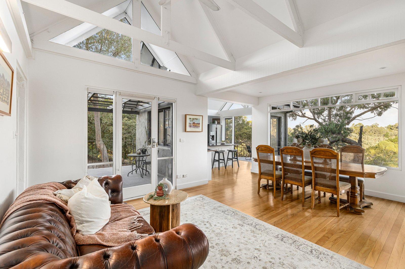 14-16 Grandview Road, Warrandyte, 3113