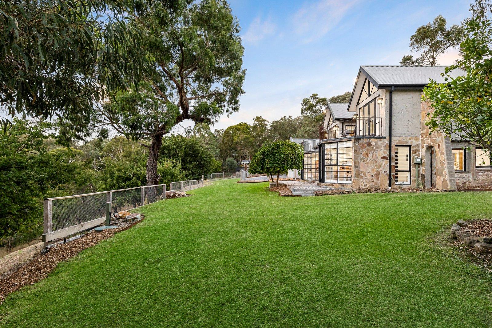 14-16 Grandview Road, Warrandyte, 3113