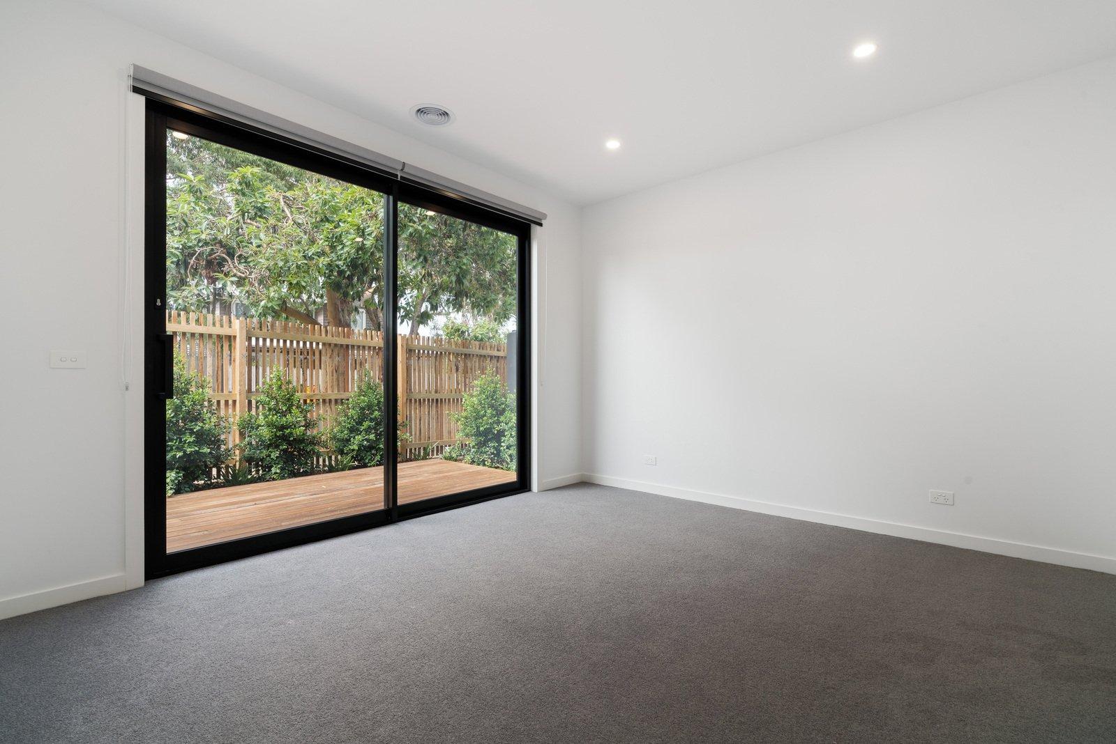 14 Tyalla Grove, Mornington, 3931