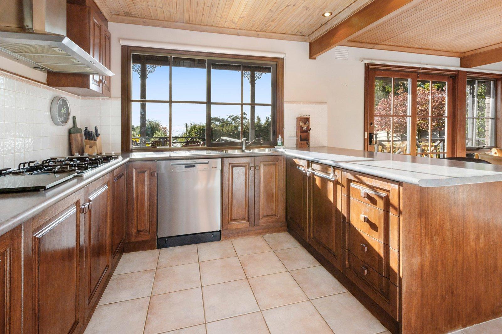 14 Autumn Crescent, Mount Eliza, 3930