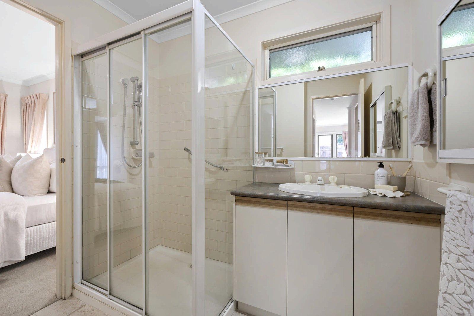 1/42 Hampden Street, Mornington, 3931