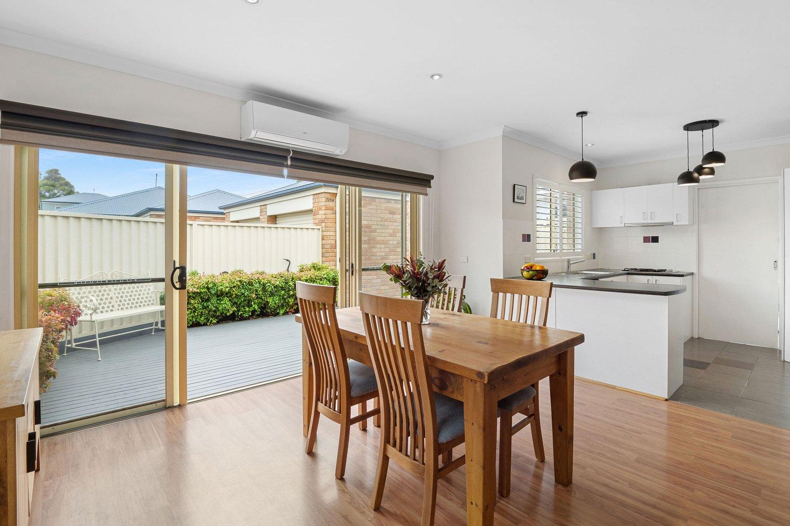 1/5 Ti Tree Grove, Mornington, 3931