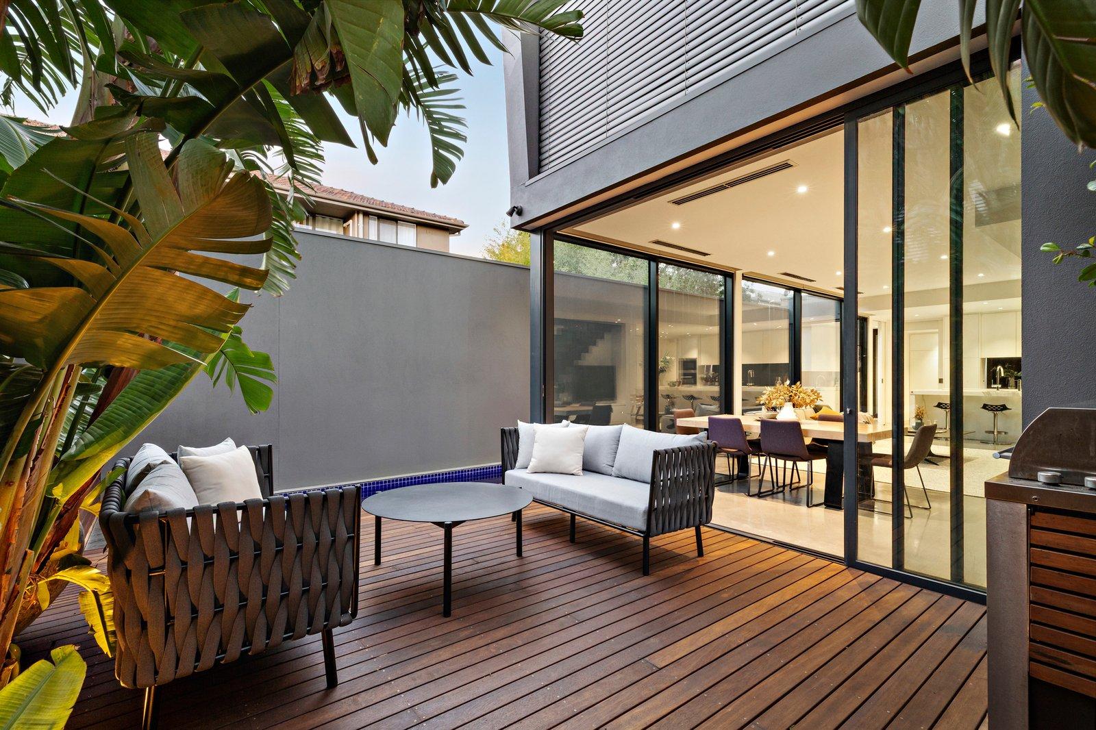 16 Chomley Street, Prahran, 3181