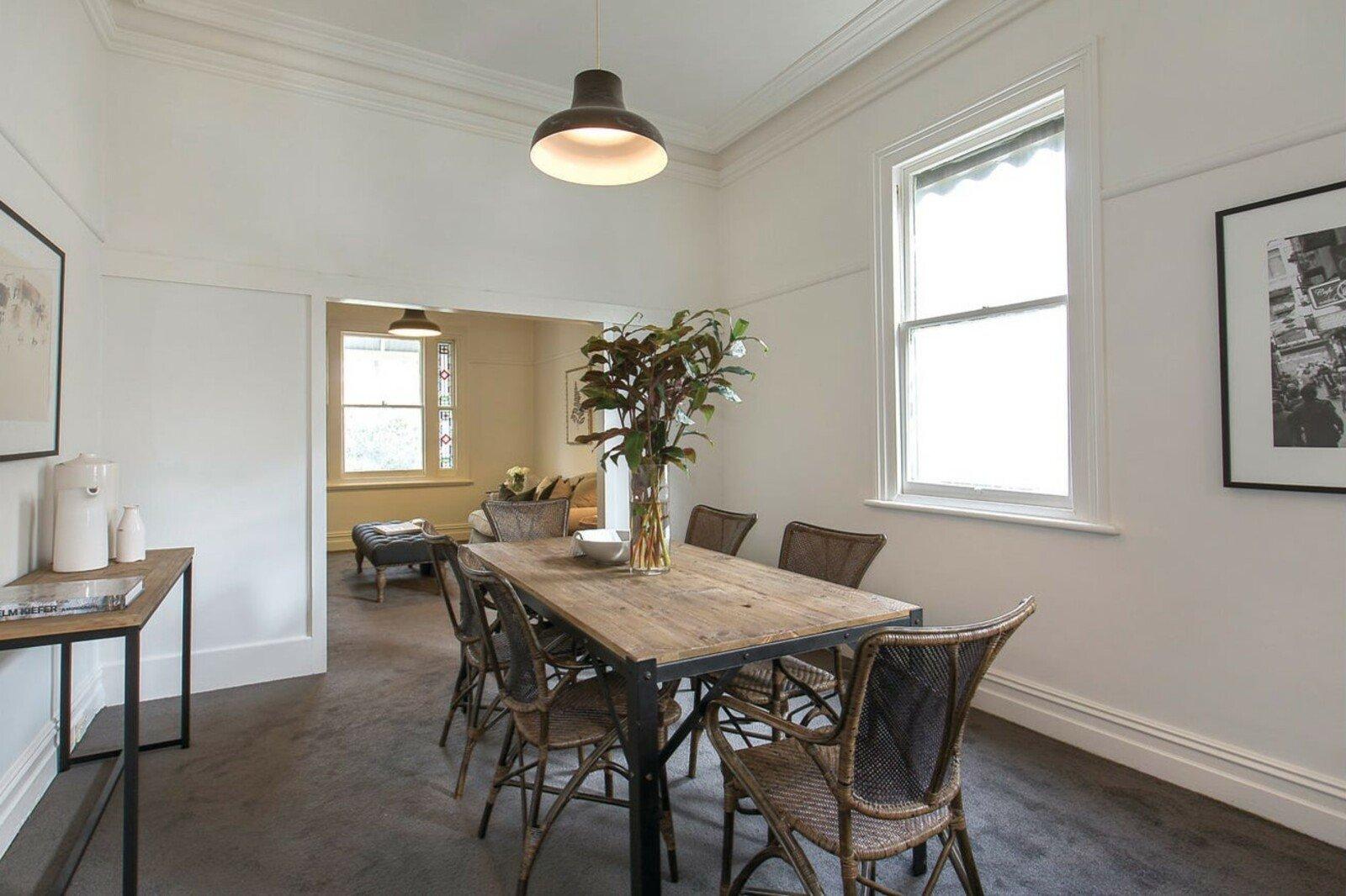 16 Llaneast Street, Armadale, 3143