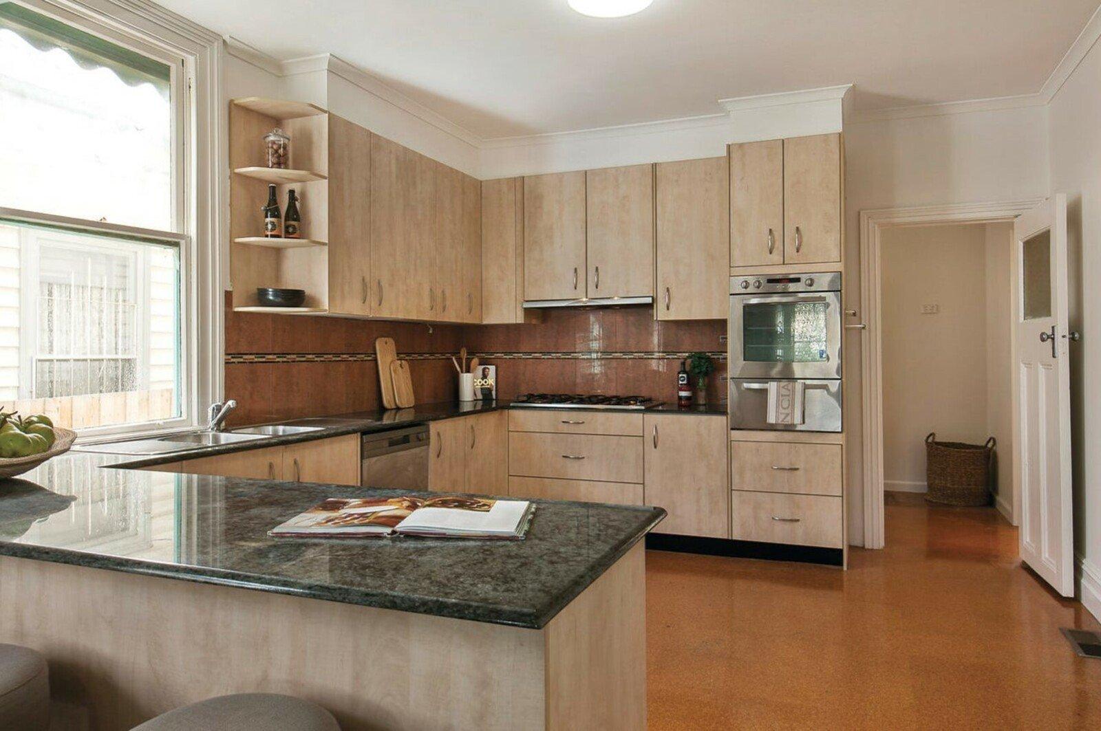 16 Llaneast Street, Armadale, 3143