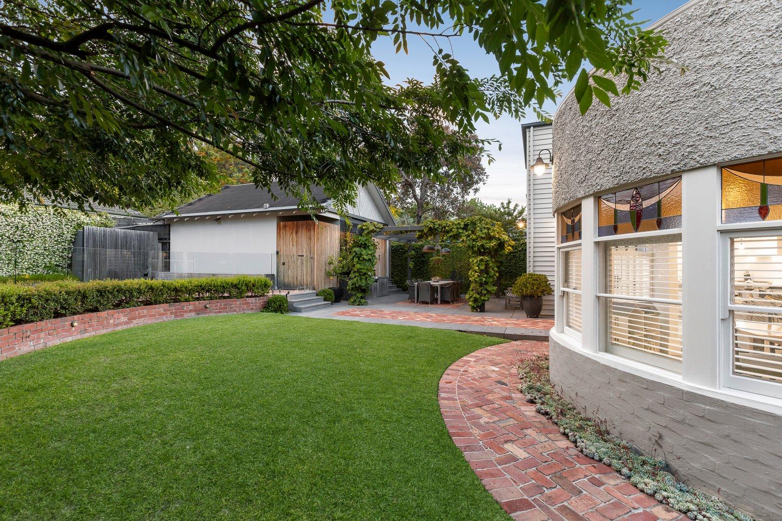 16 Margaret Street, Canterbury, 3126