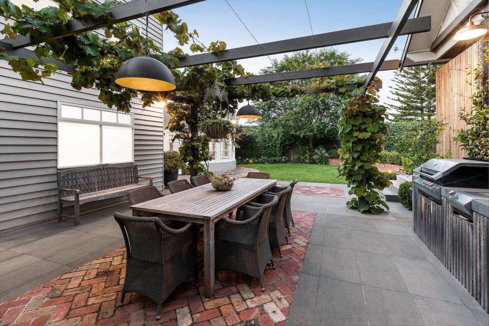 16 Margaret Street, Canterbury, 3126