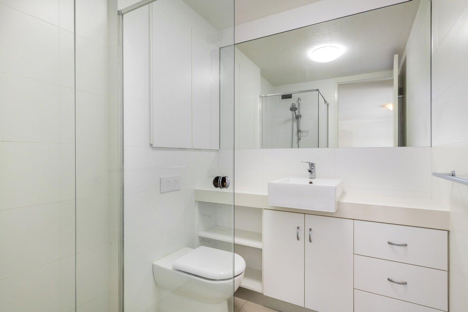 16/27 Queens Road, Melbourne, 3004