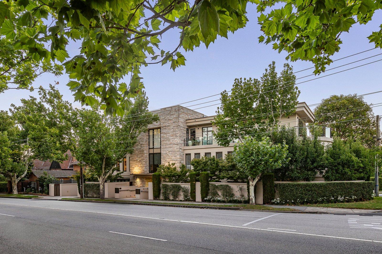 1/693 - 697 Orrong Road, Toorak, 3142