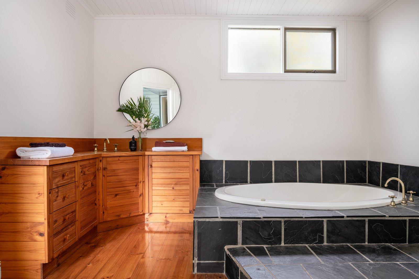 17 Essex Road, Surrey Hills, 3127