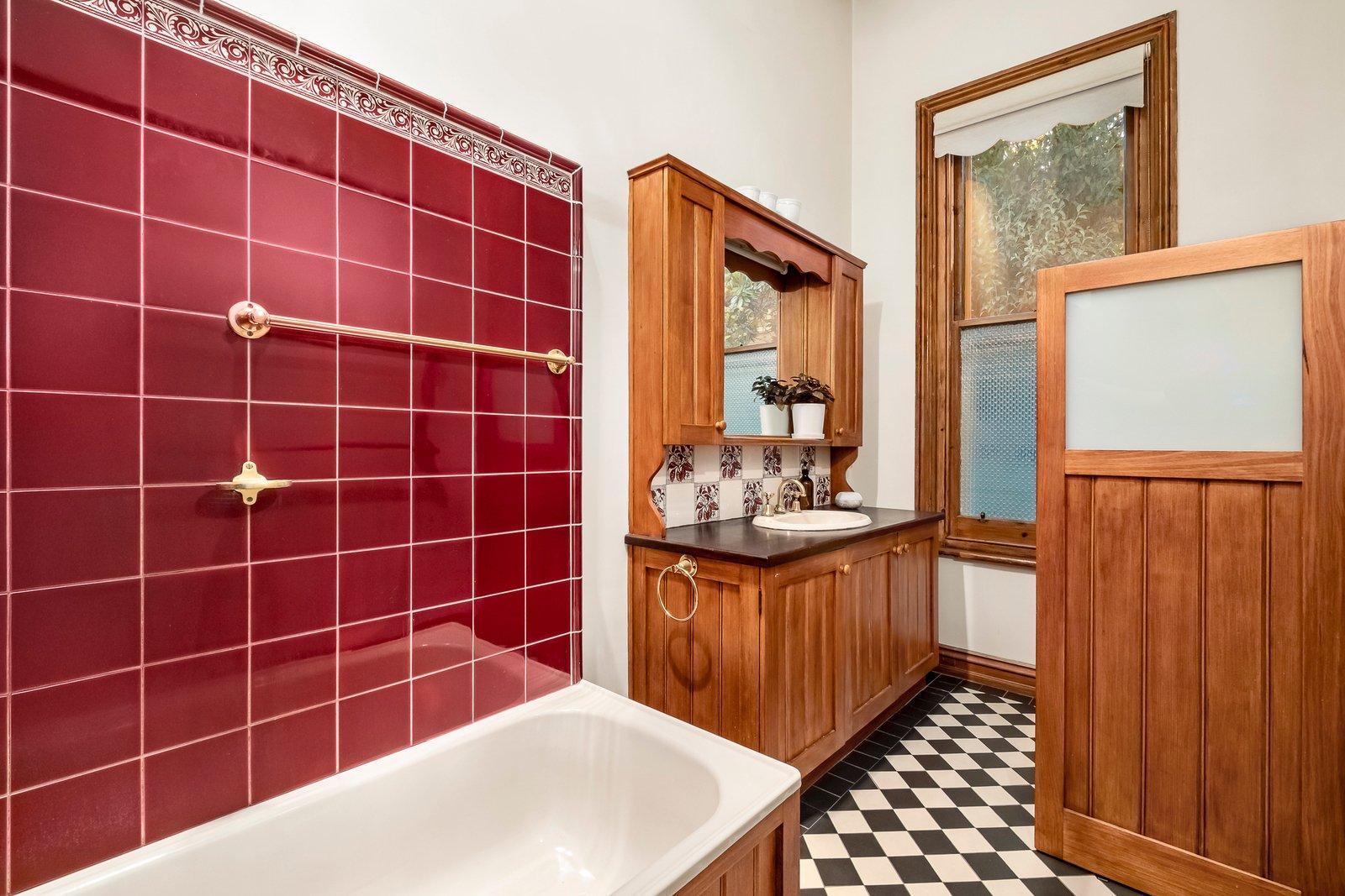 17 Hawthorn Road, Caulfield North, 3161