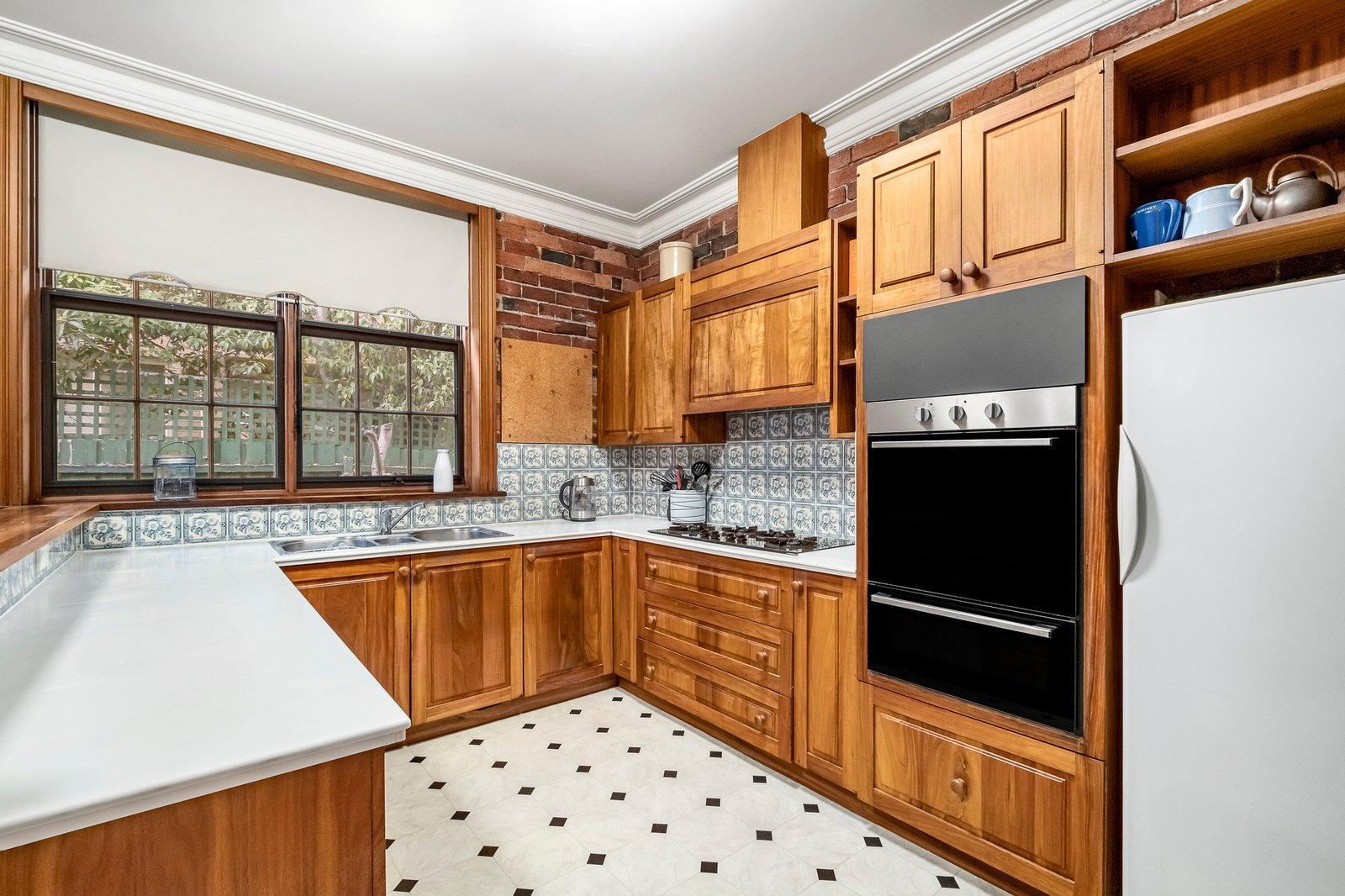 17 Hawthorn Road, Caulfield North, 3161