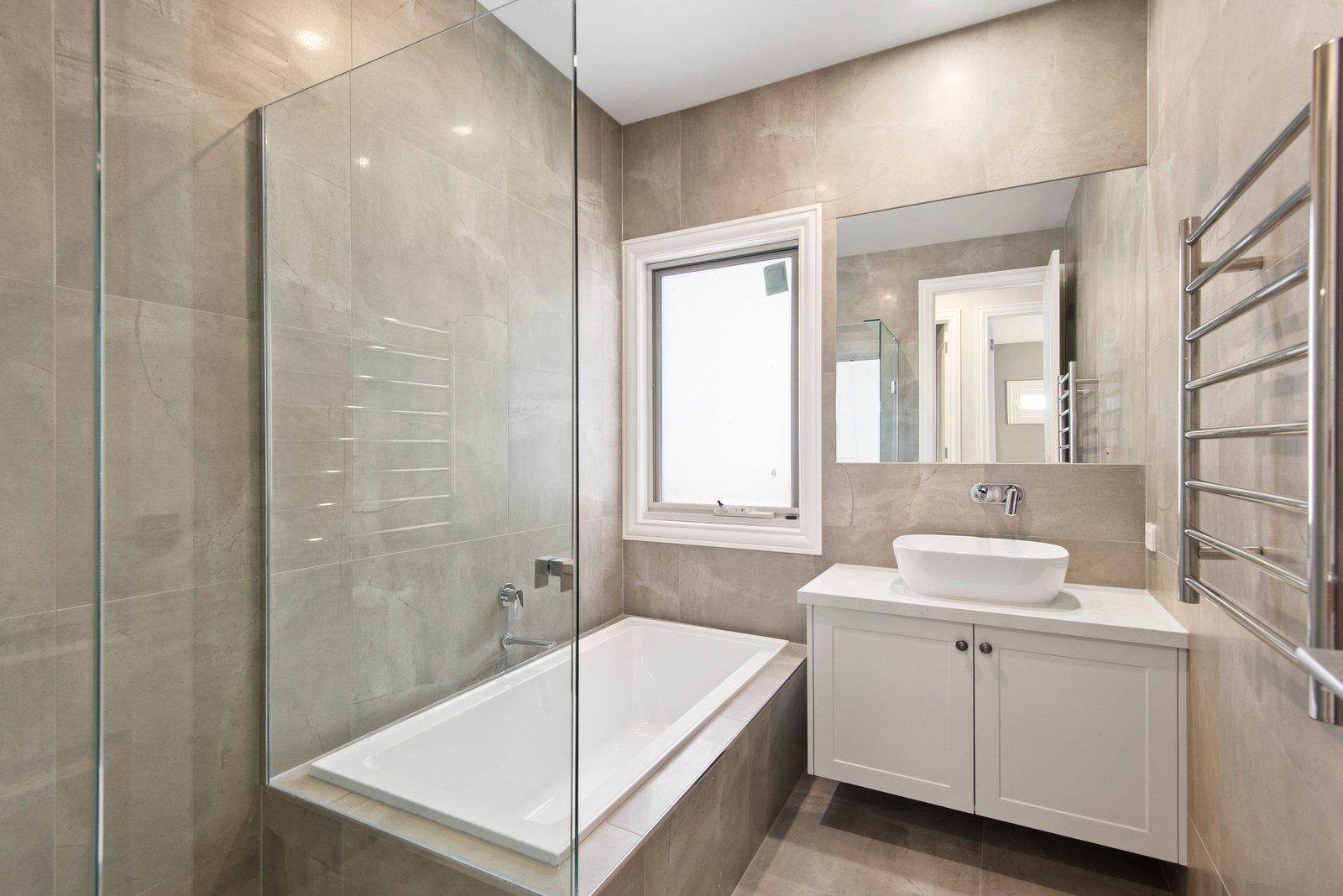 1/9 Willcyrus Street, Surrey Hills, Vic